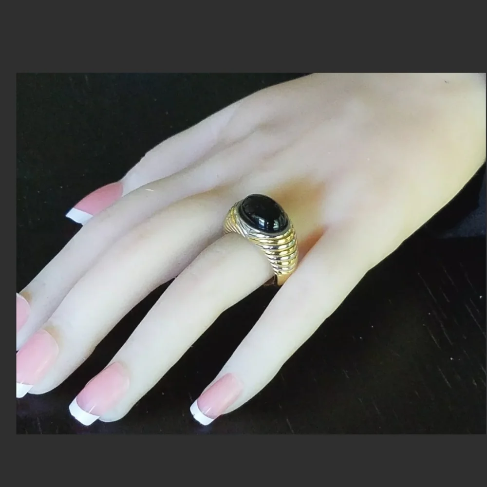 Vintage 14k Gold Onyx Ring-Gemstone Ring-Onyx Jewelry-Estate Jewelry 4.4gm